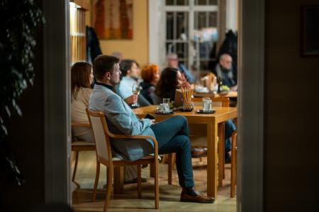 Pogovor z literarno ustvarjalko Glorjano Veber (2)